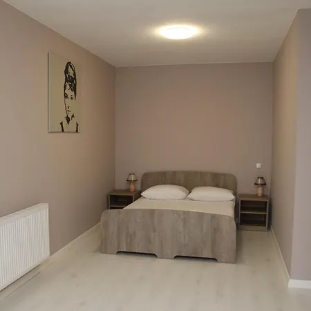 住宿加早餐酒店 M&m Spanie 3*