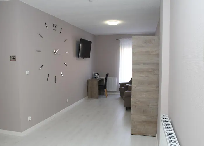 M&m Spanie 3* レシュノ