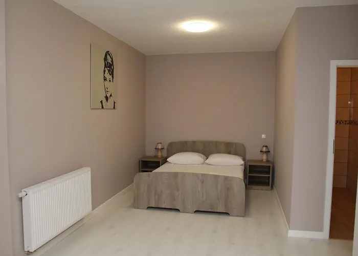 ベッド・アンド・ブレックファスト M&m Spanie 3*