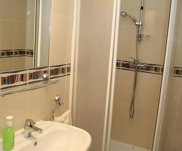 M&m Spanie 3* レシュノ