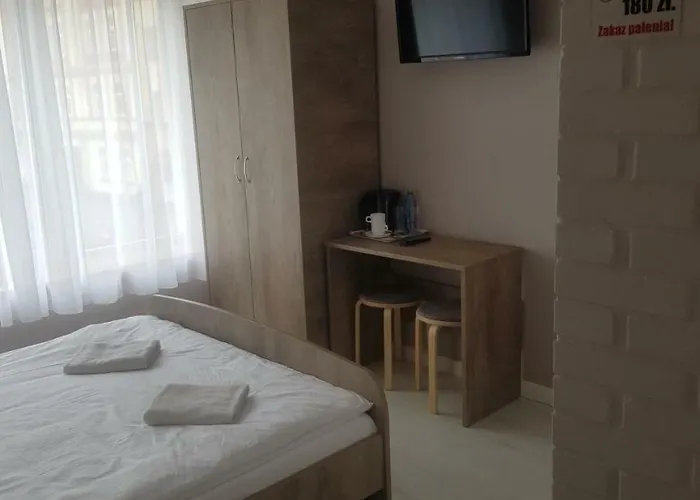 M&m Spanie ベッド・アンド・ブレックファスト レシュノ