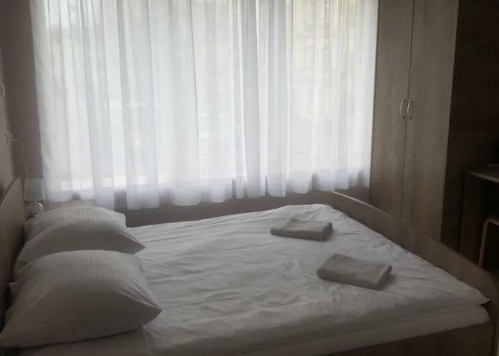 M&m Spanie 3* レシュノ